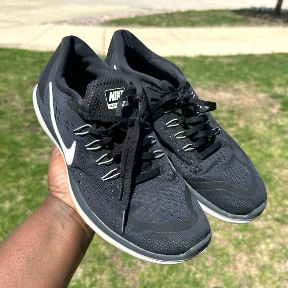 Nike Flex 2017 RN Women’s Athletic Shoes Size 10 Black - Picture 14 of 15